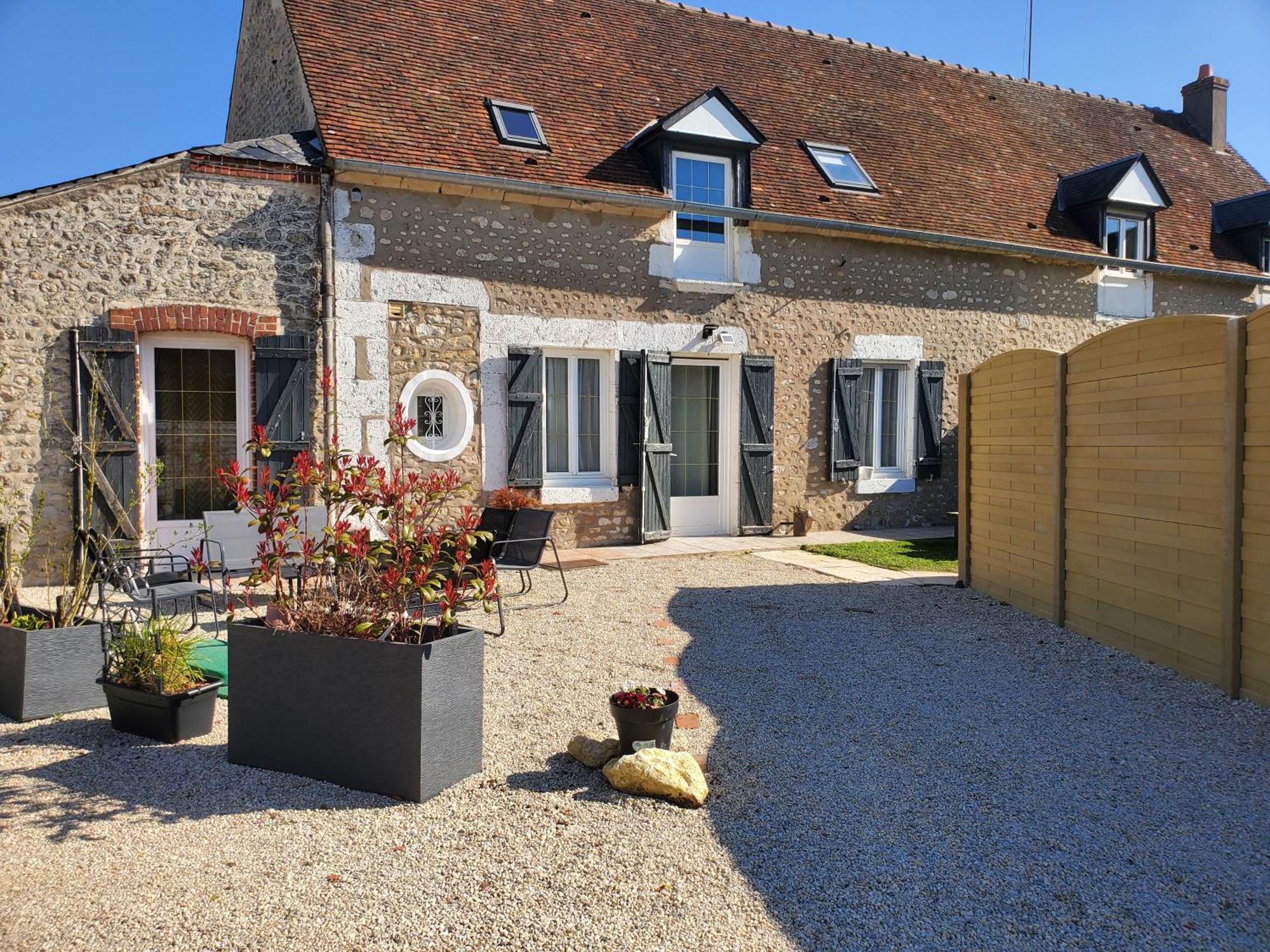La Petite Folie Bed and Breakfast Eole-en-Beauce Exteriör bild